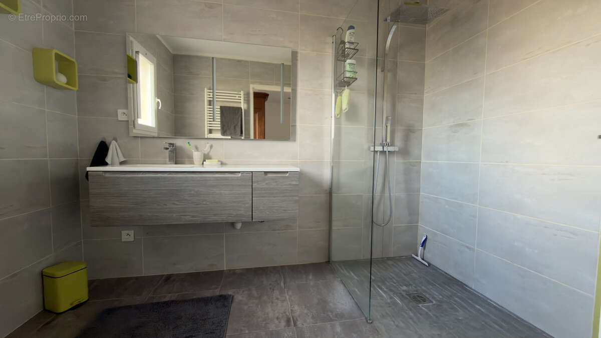 Appartement à CHABEUIL