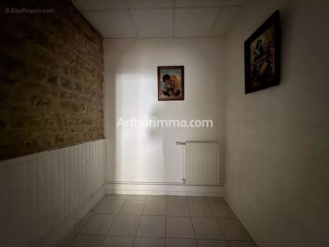 Commerce à LONS-LE-SAUNIER