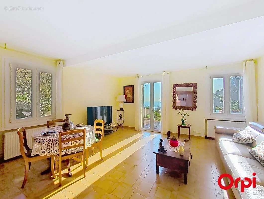 Maison à ROQUEBRUNE-CAP-MARTIN