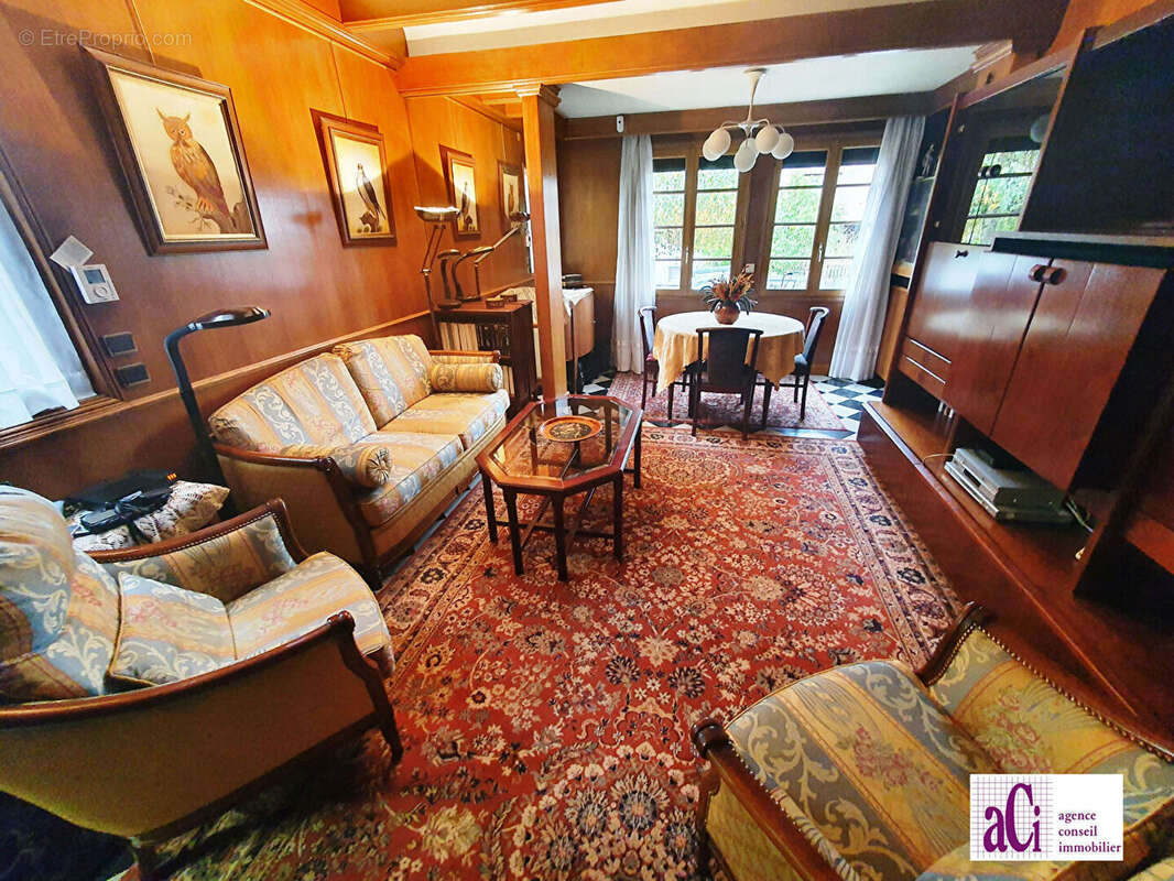 Maison à L&#039;HAY-LES-ROSES