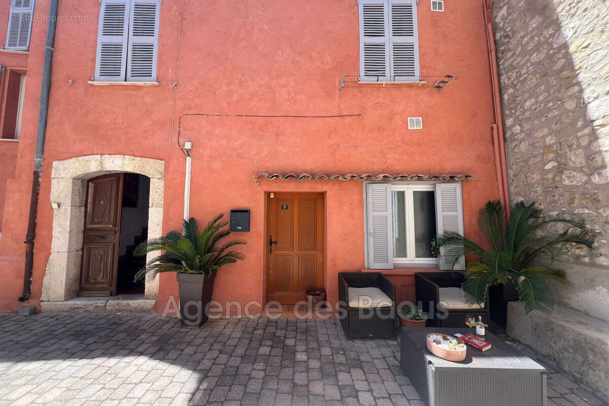Appartement à GATTIERES