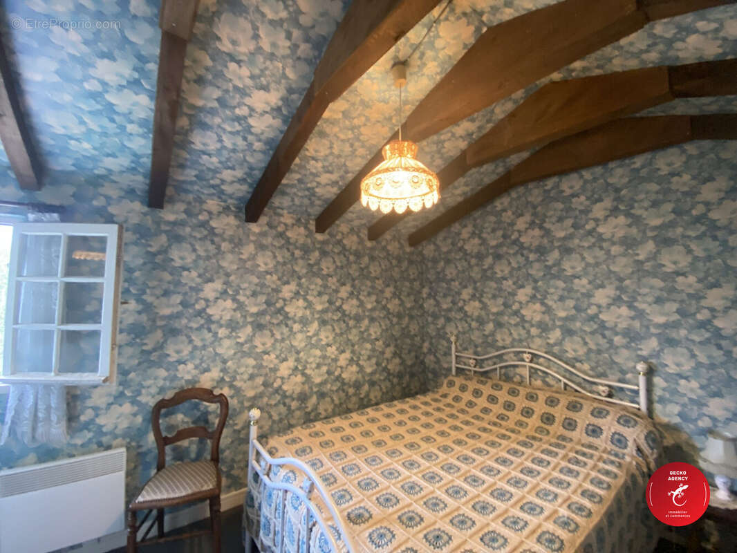 Etage - Maison à LE MUY