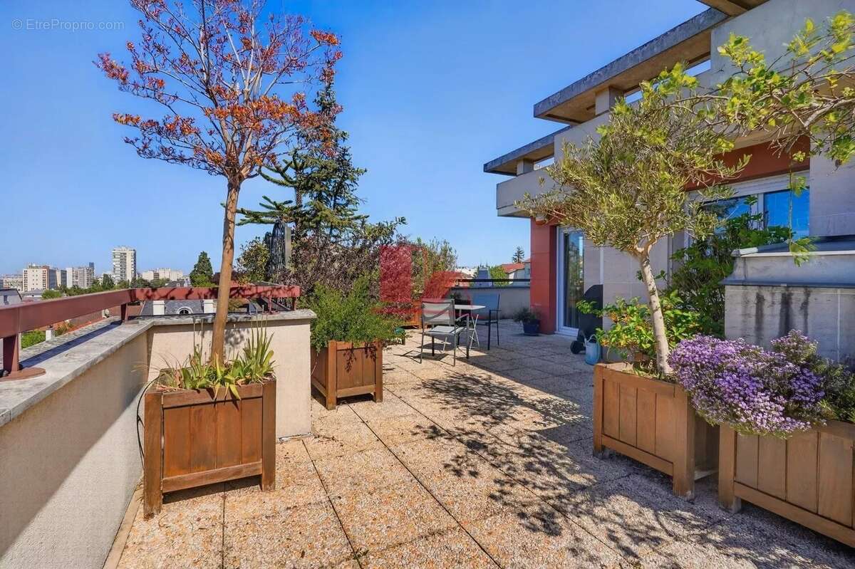 Appartement à CHATILLON