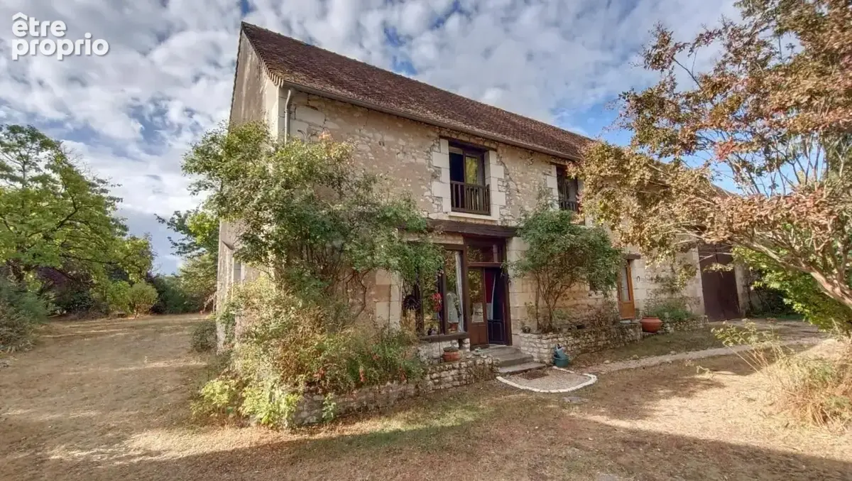 Maison à MARCE-SUR-ESVES