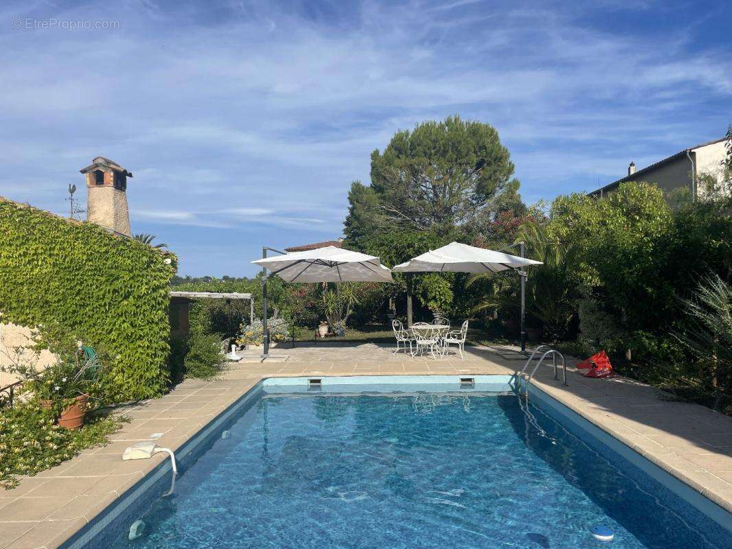 Maison 211 m² à Grasse  - photo 19