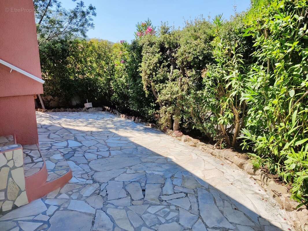 Maison 48 m² à Roquebrune-Sur-Argens  - photo 76