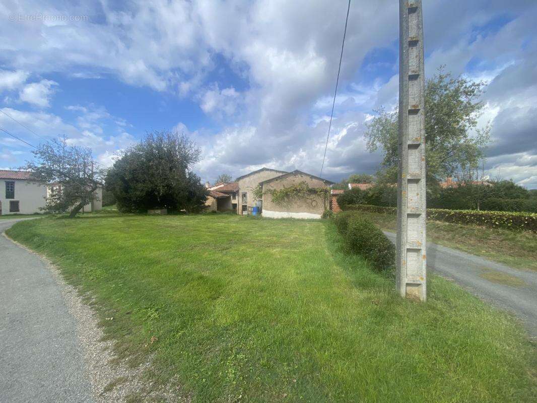 Maison à VILLEFRANCHE-D&#039;ALBIGEOIS