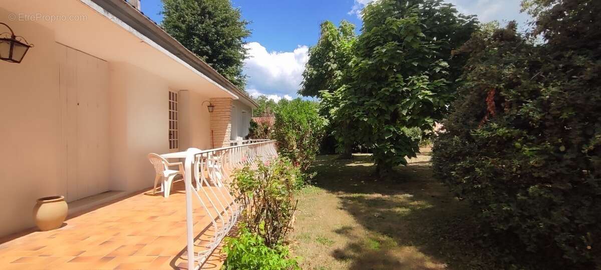 Maison 89 m² à Lalinde  - photo 4