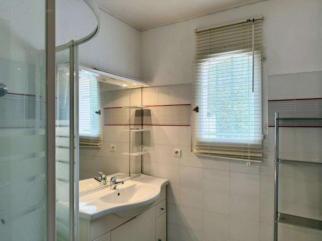 Maison à L&#039;ISLE-SUR-LA-SORGUE