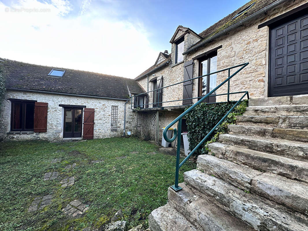 Maison à DANNEMOIS