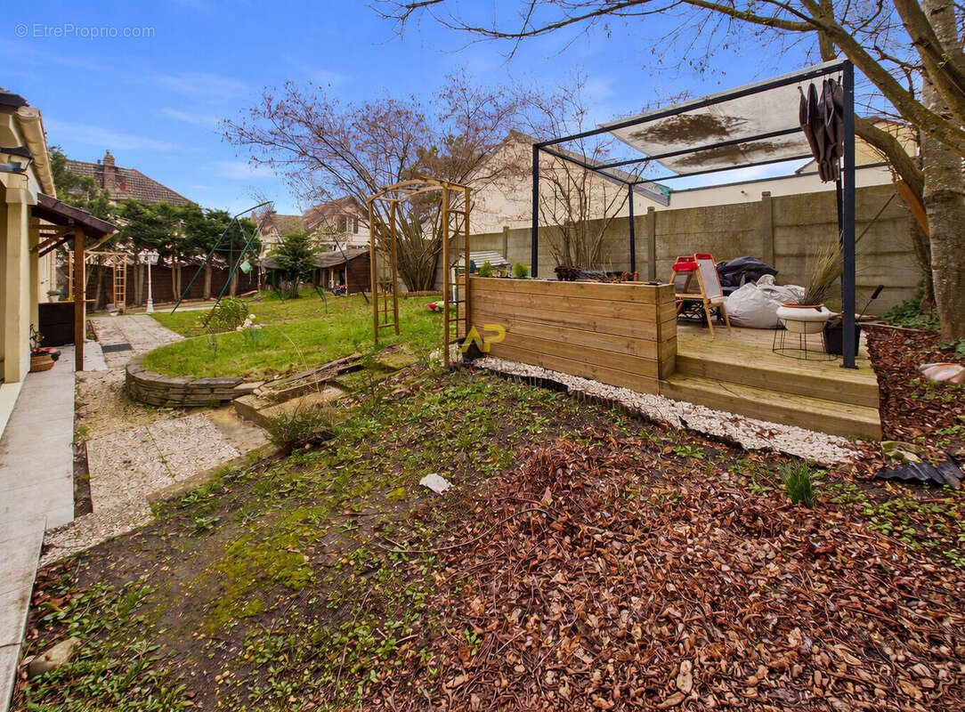 Maison à MONTIGNY-LES-CORMEILLES