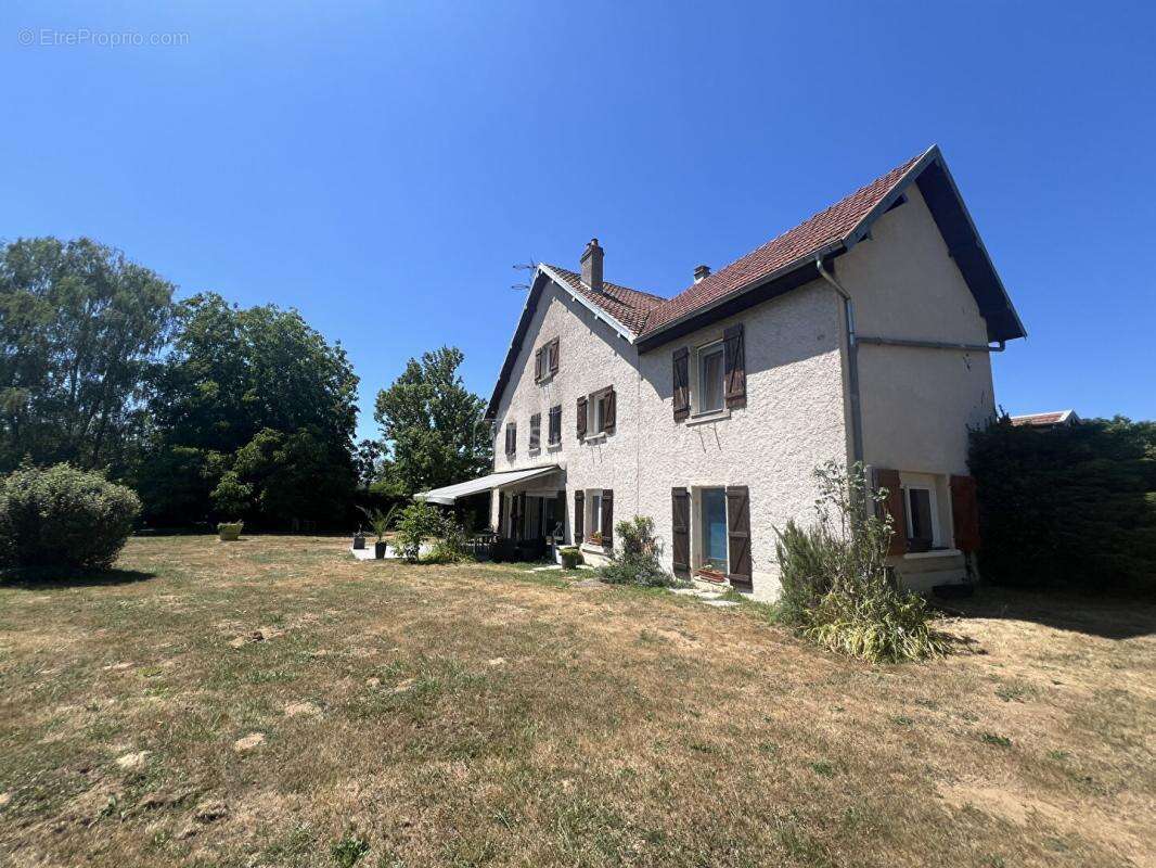 Ferme Devecey 8 pièce(s) 220 m2 - photo 5