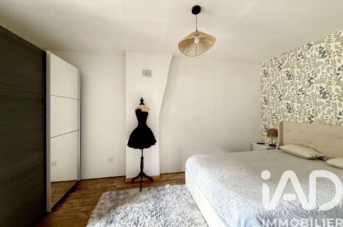 Maison 81 m² à Erceville  - photo 5