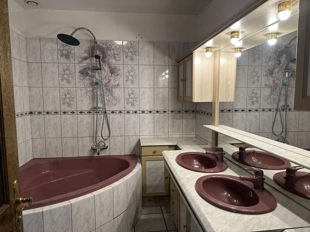 Maison à DOMBASLE-EN-XAINTOIS