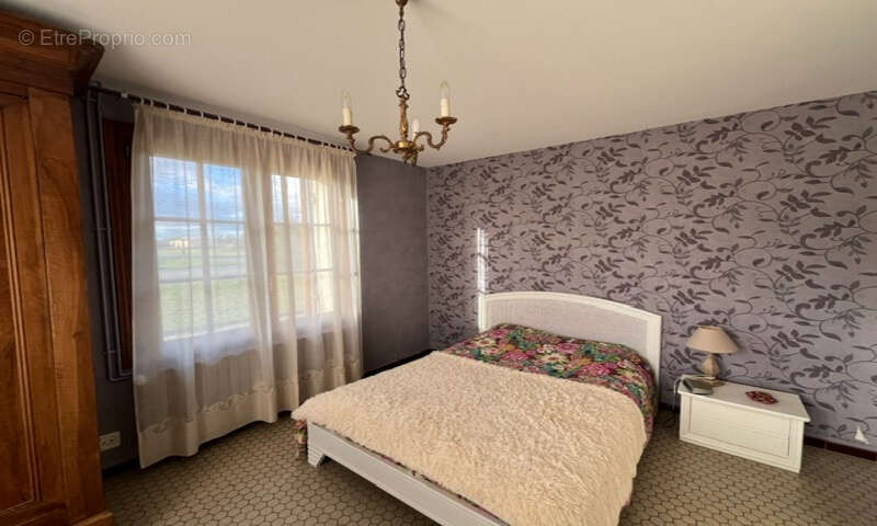 Maison à SAINT-PIERRE-D&#039;EYRAUD