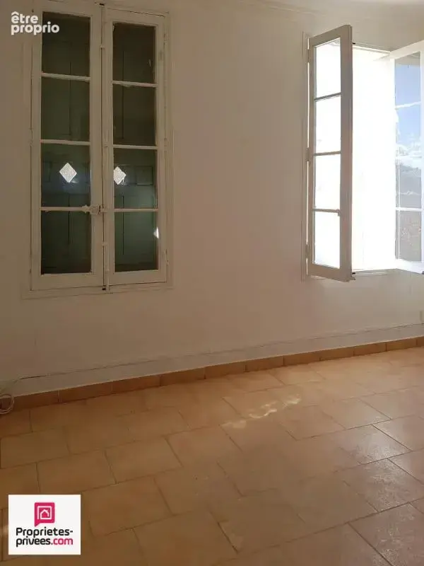 RIANS Appartement T2 2 -ème étage loué lumineux 45 m² - photo 15