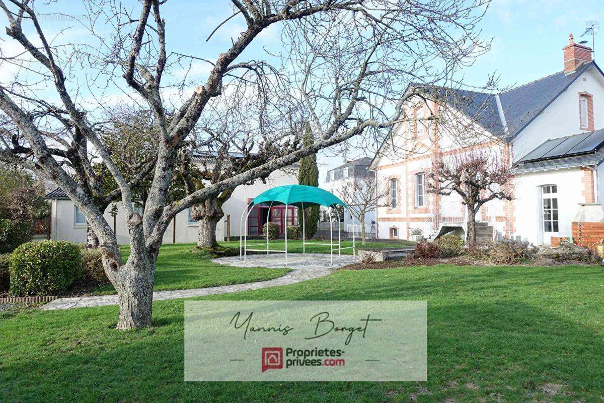 Ensemble immobilier avec logement indépendant, PISCINE et dépendance - photo 2