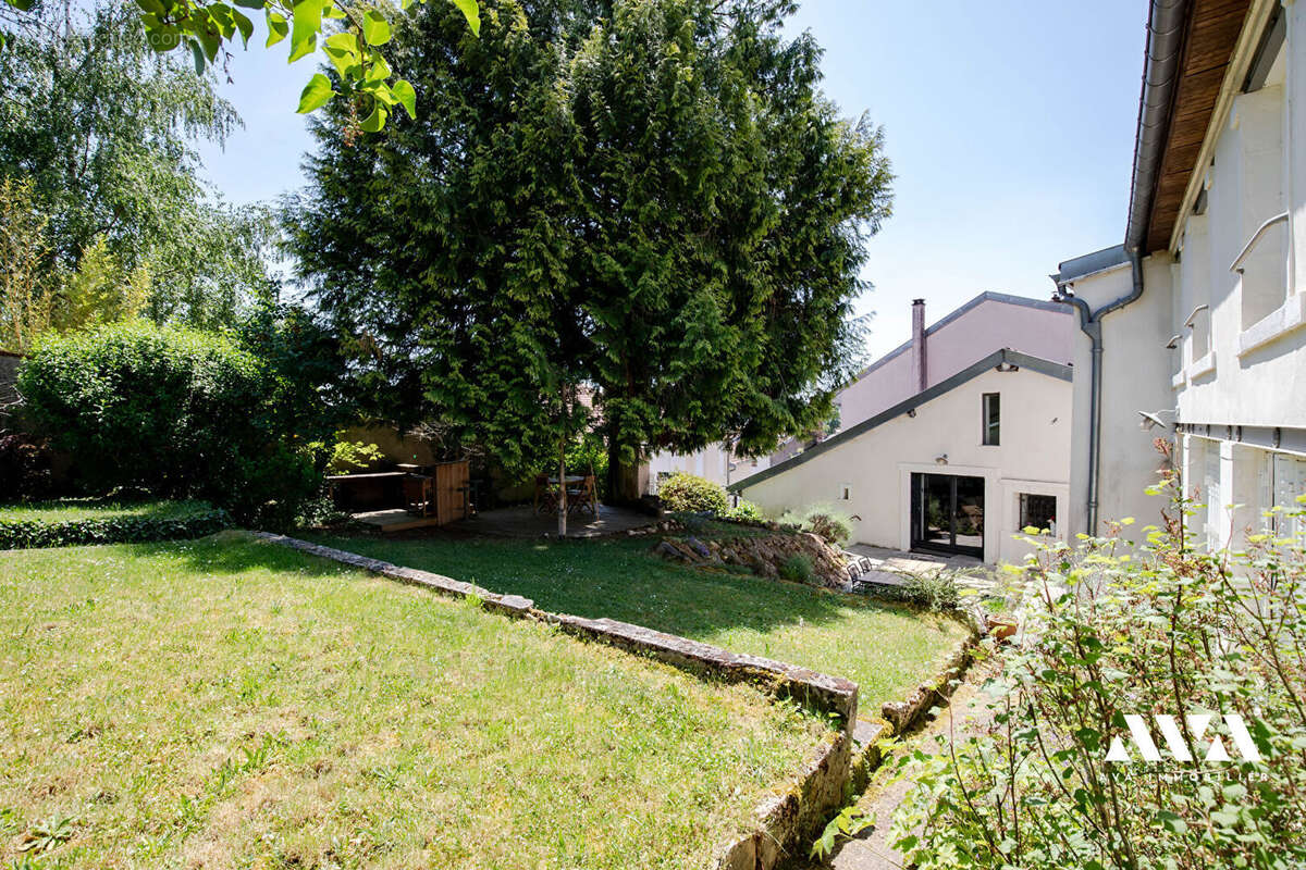Maison - 260 m2 - photo 18