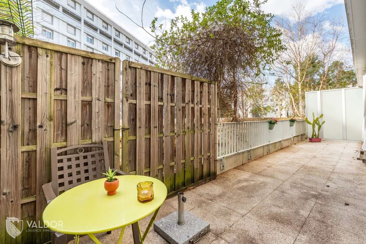 Appartement à LYON-8E