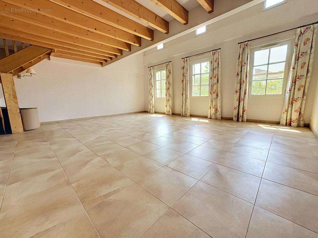 Appartement À Vendre - photo 5