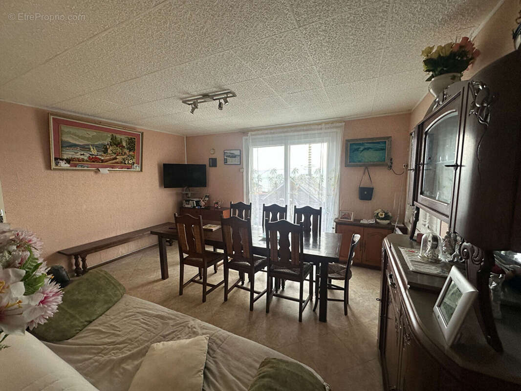 Maison à SAINT-COME-DE-FRESNE