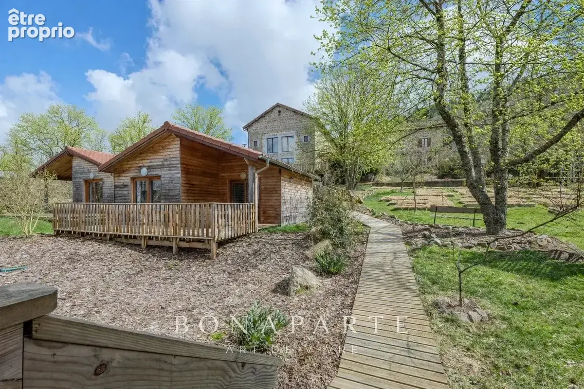 Photo Maison à Saint-Regis-Du-Coin au prix de 650 000€