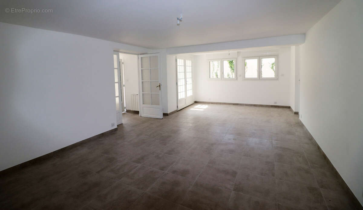 Maison à MESCHERS-SUR-GIRONDE