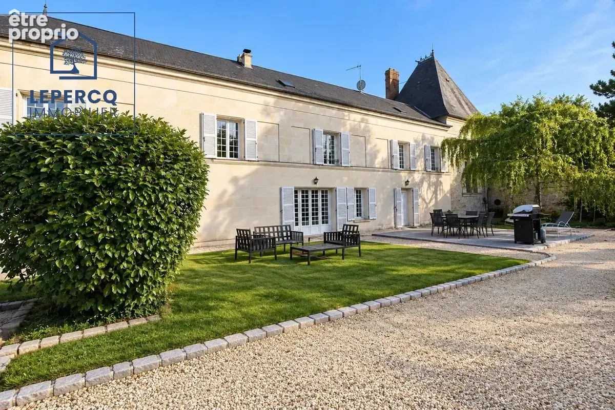 Magnifique maison en pierre, 8 pièces, 235 m² - photo 2