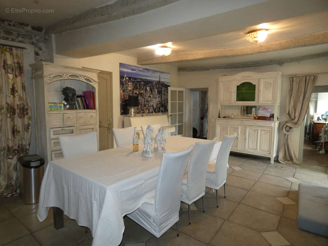 Maison à CONTES