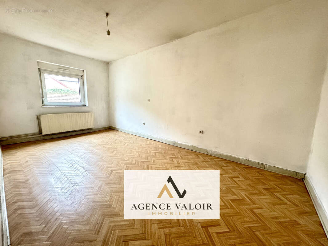 Sarralbe - maison de ville - 160m2 - 4 chambres - photo 15