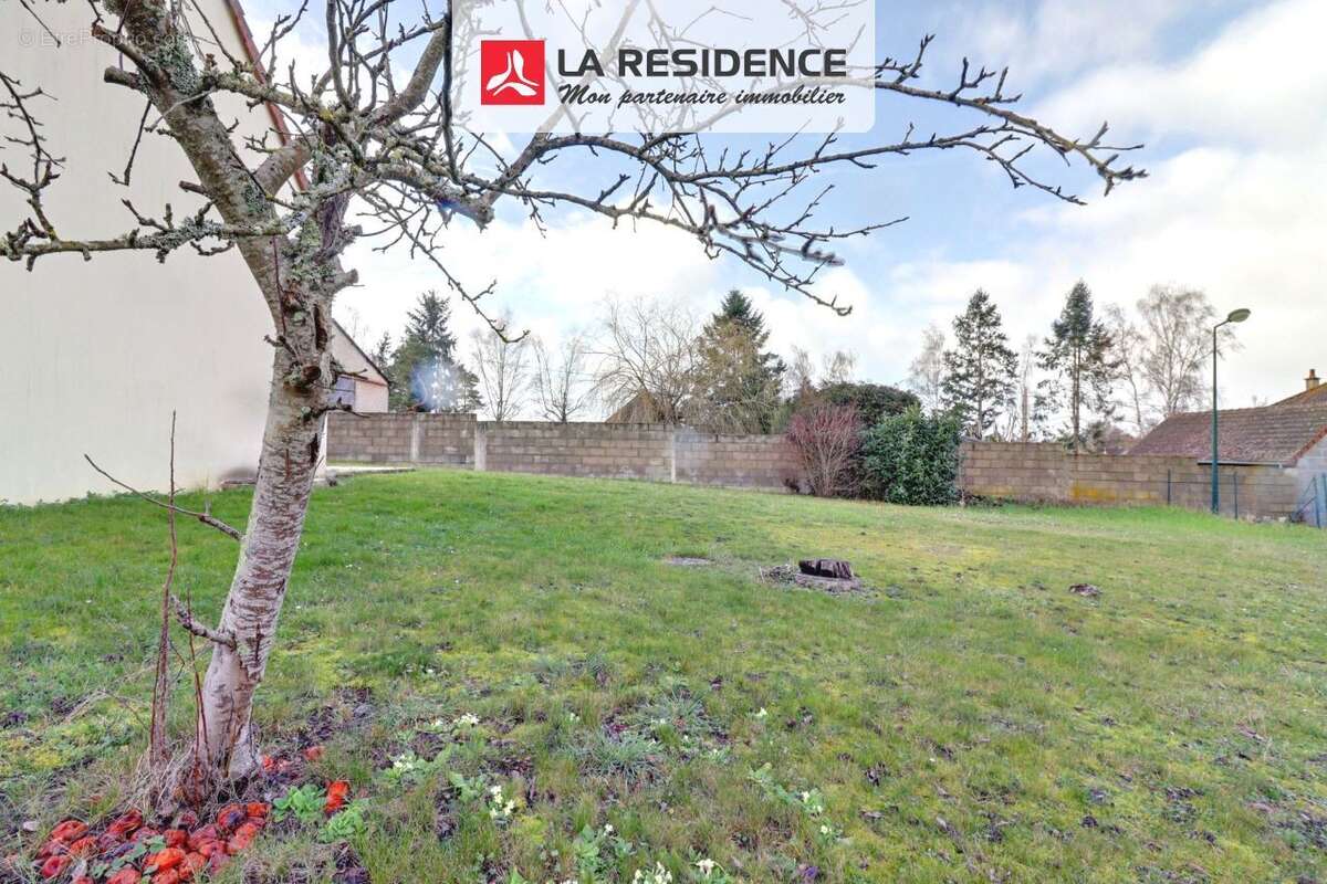 Maison à HUISSEAU-SUR-COSSON