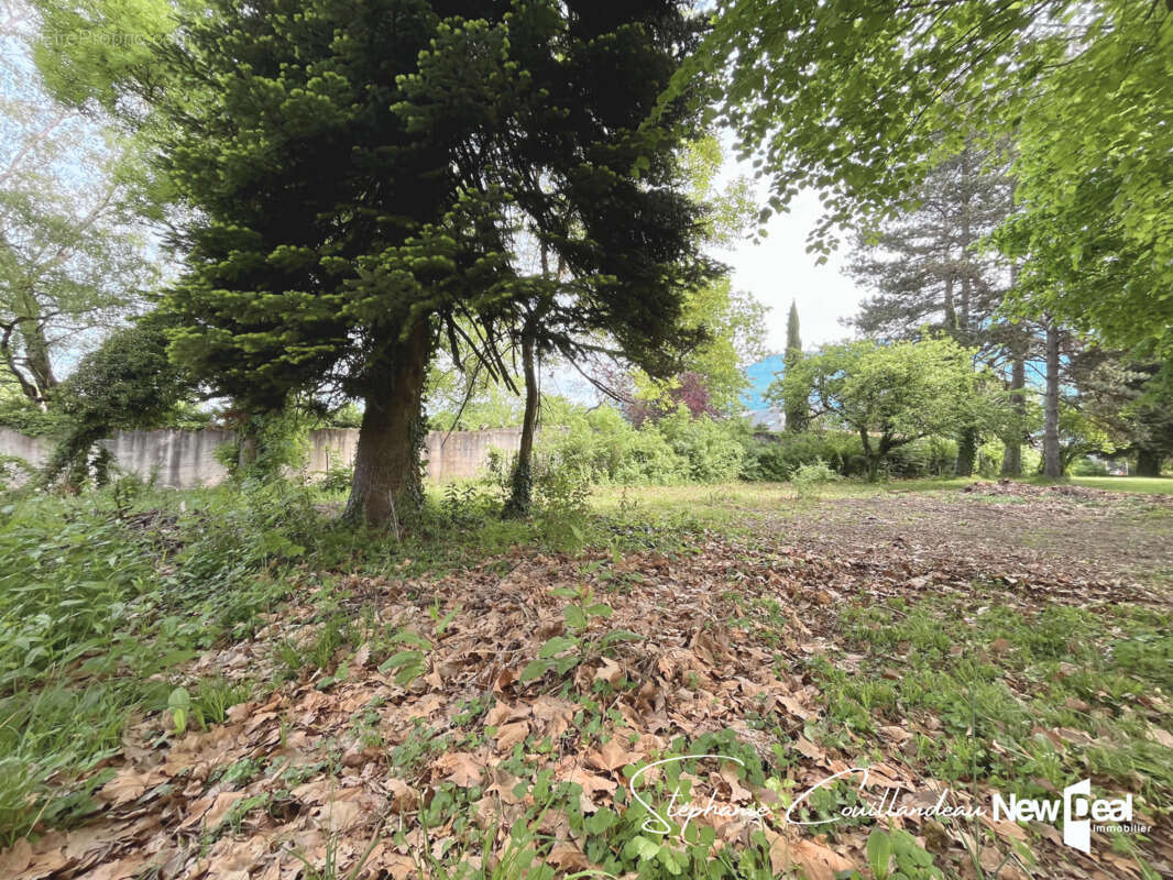 Terrain à CHAMBERY
