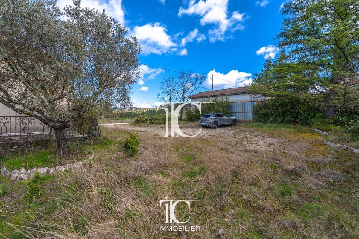 Maison à GROSPIERRES