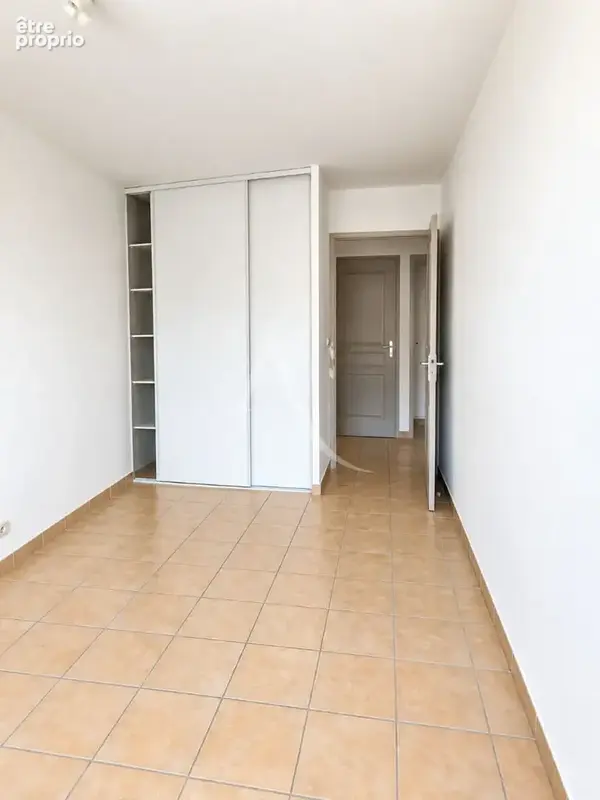 Narbonne centre. appartement 3 chambres - terrasse + garage & parking - photo 6