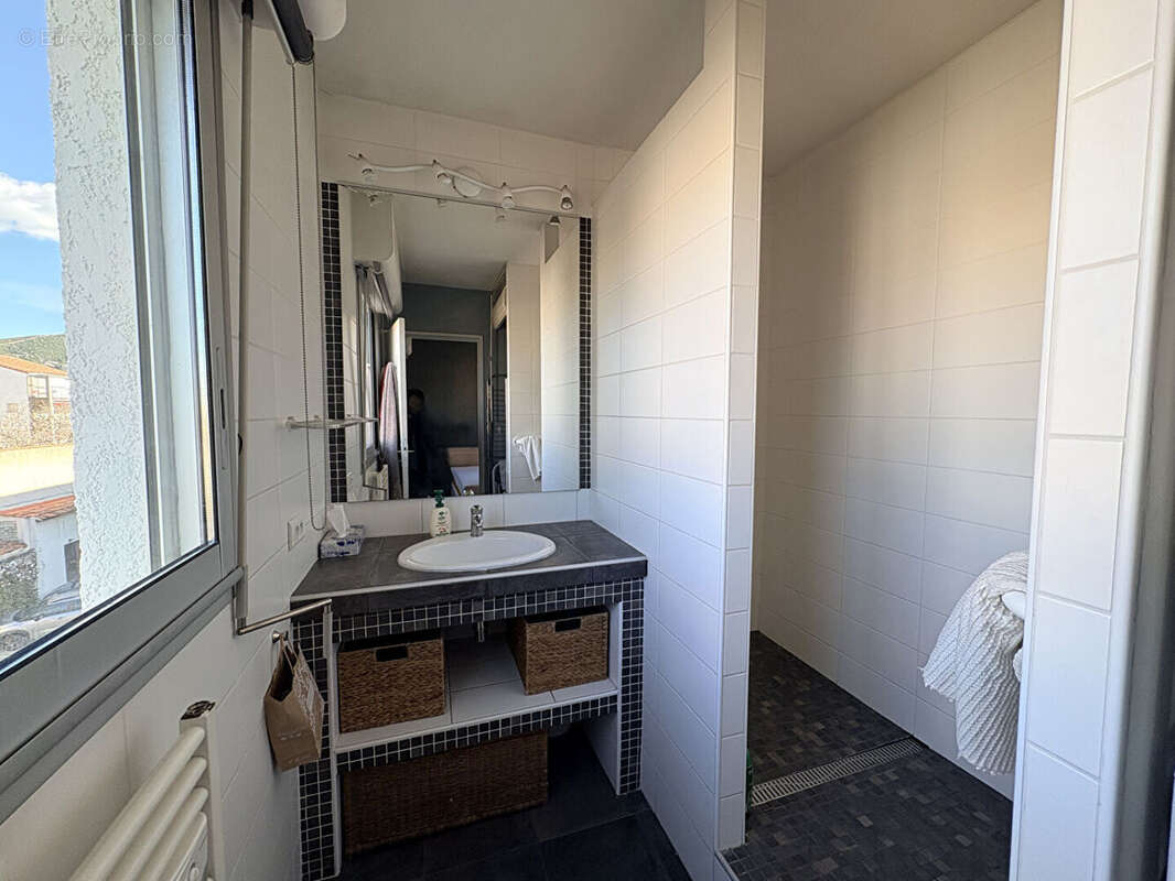 Appartement à MARSEILLE-9E