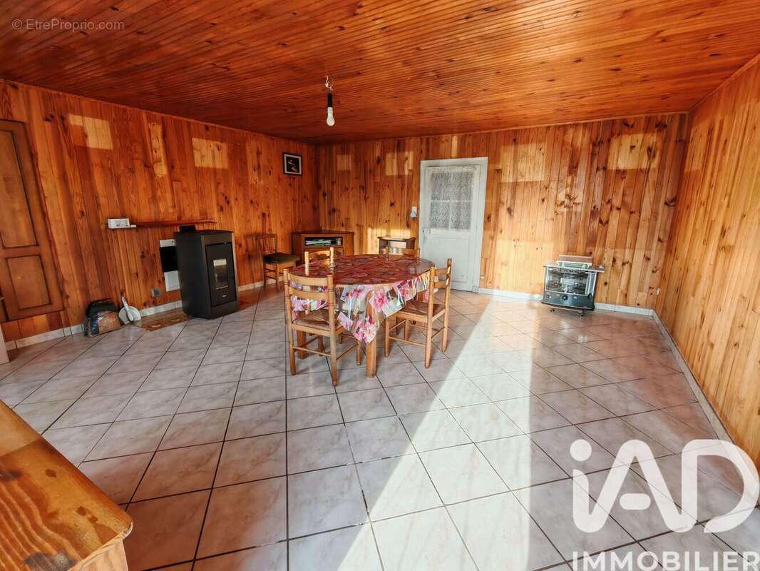 Photo 5 - Maison à THEVET-SAINT-JULIEN