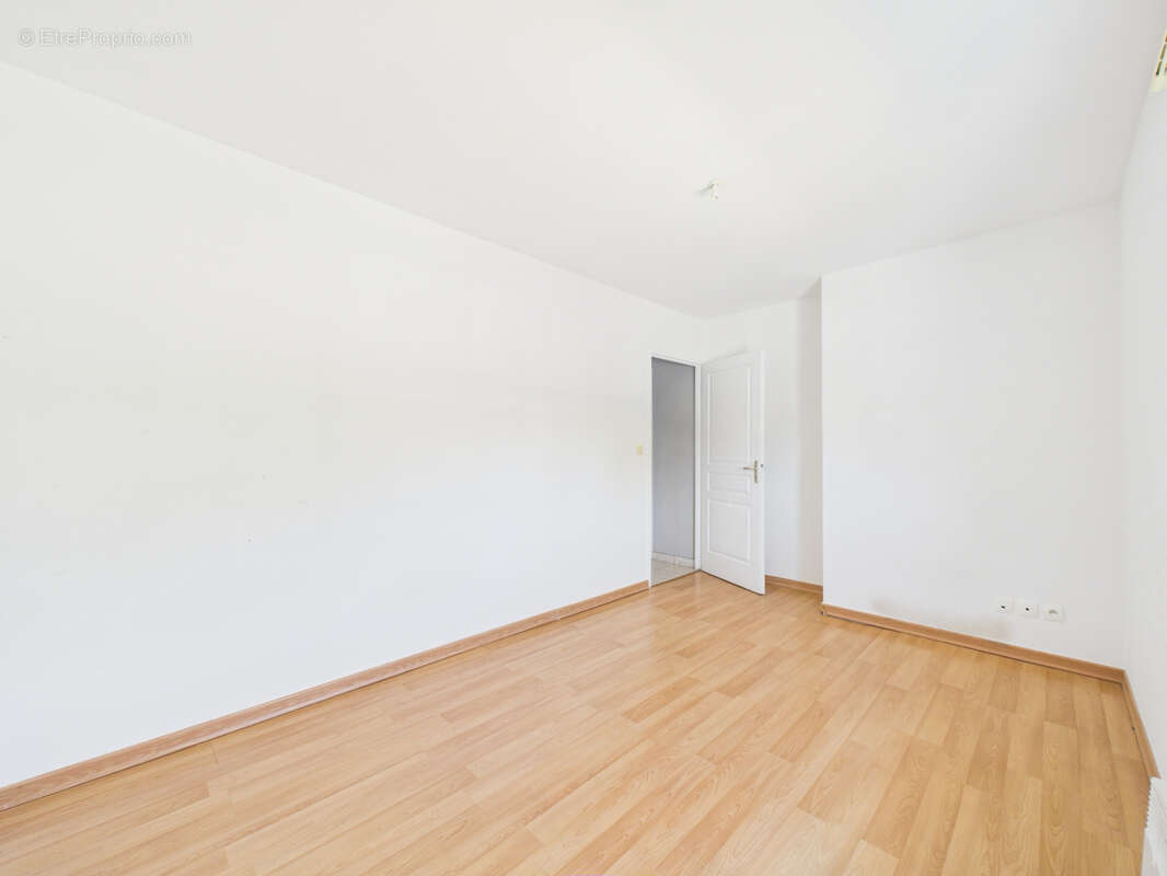 Maison mitoyenne - secteur calme - Pontcharra - 117 m2 - photo 8