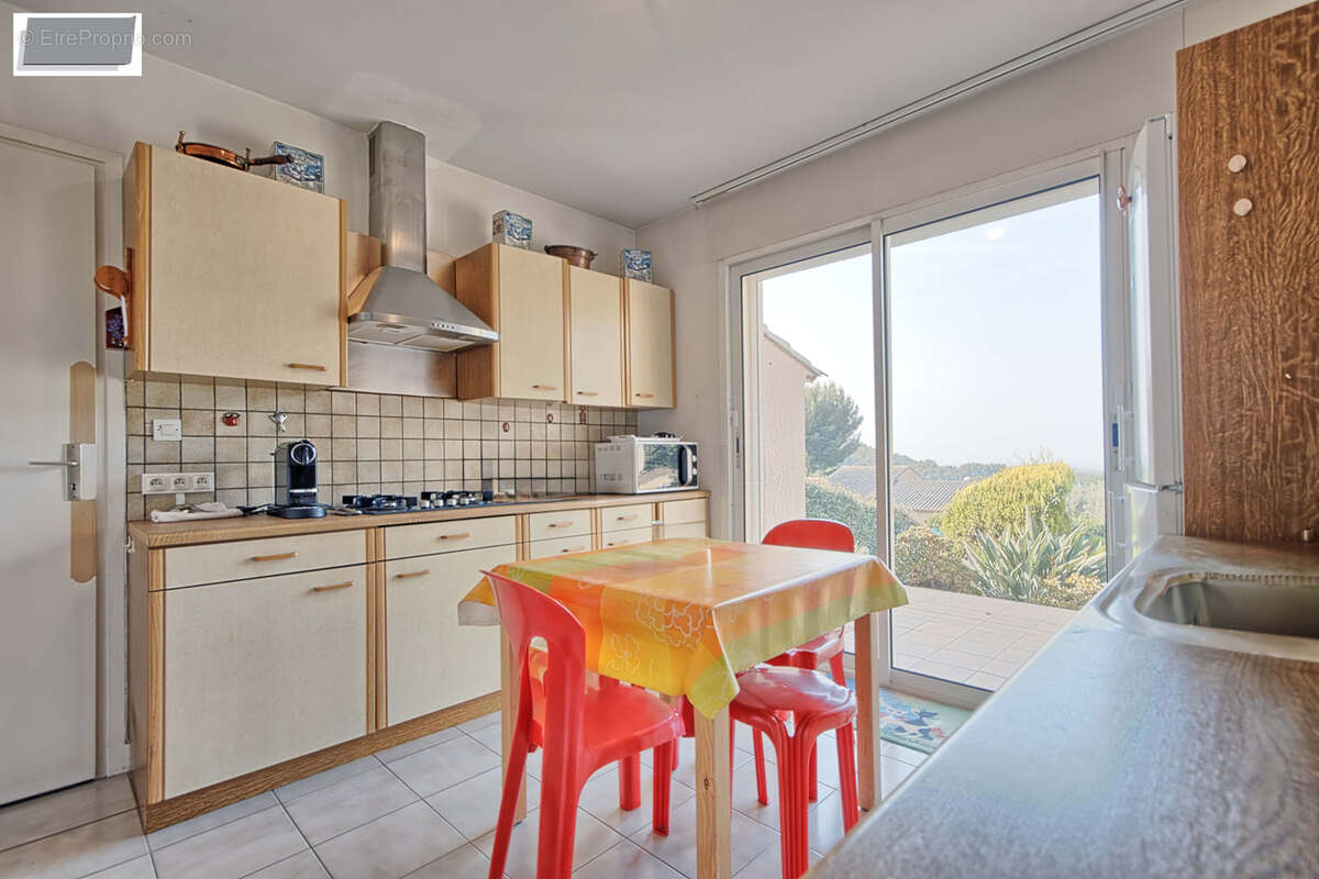 Maison à LA VALETTE-DU-VAR