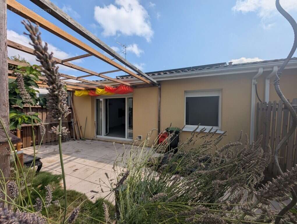 Maison 77 m² à Vayres  - photo 8