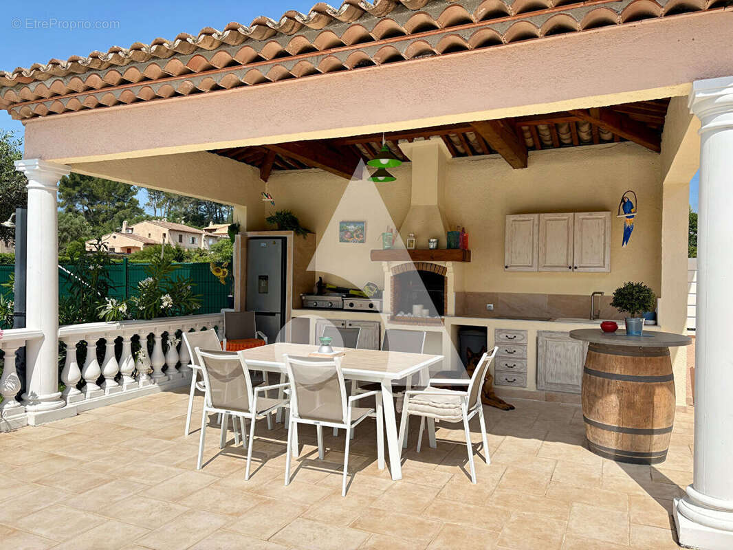 Maison à MOUANS-SARTOUX