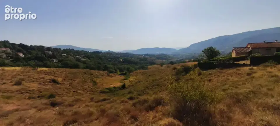 Terrain à VEYRAS