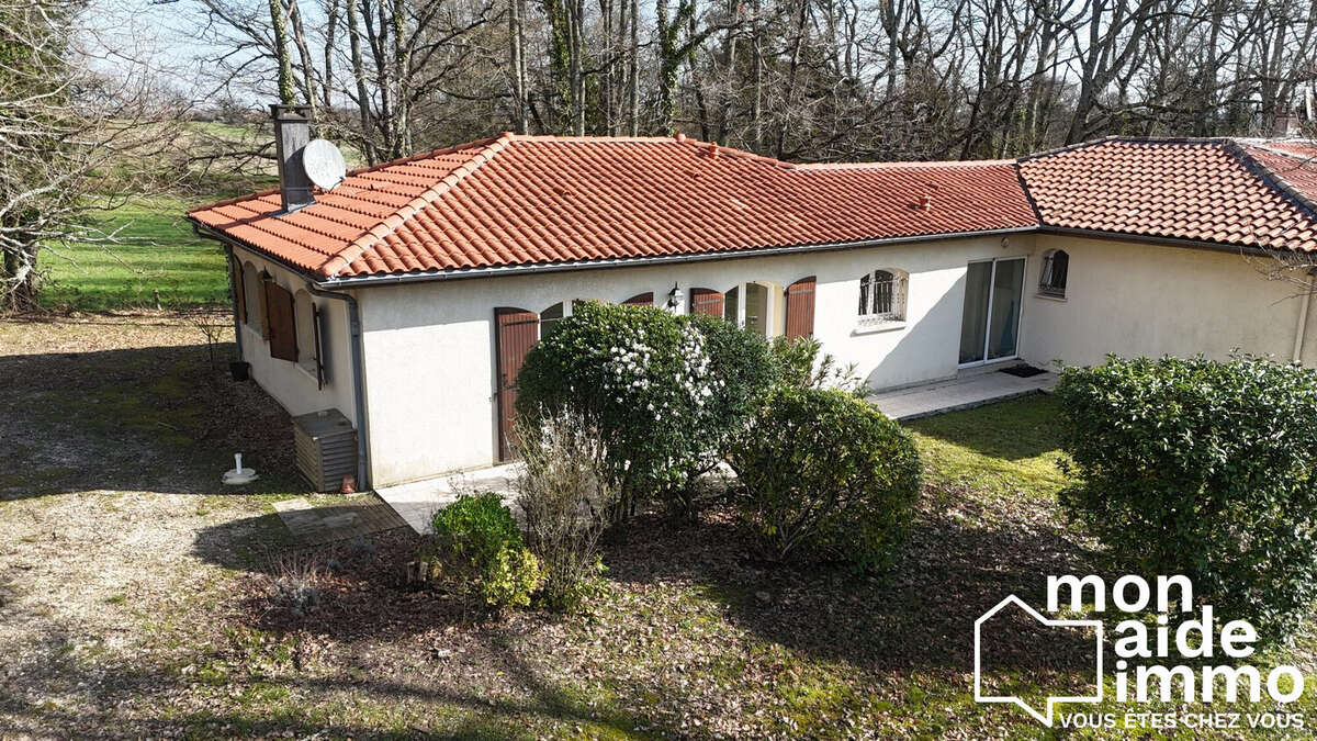 Maison à CAMARSAC