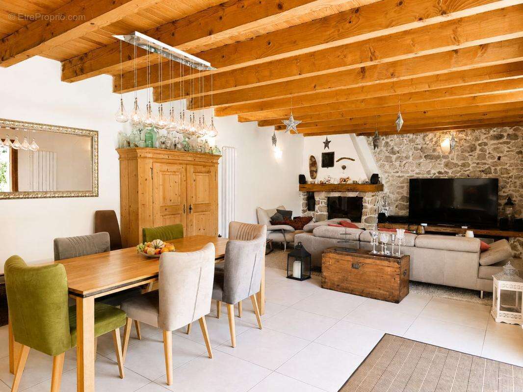 Maison à CUSY
