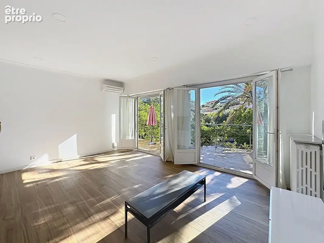 Villa  à côté de Monaco avec magnifique éxterieur,  double garage  et plusieurs places de parkings - photo 24