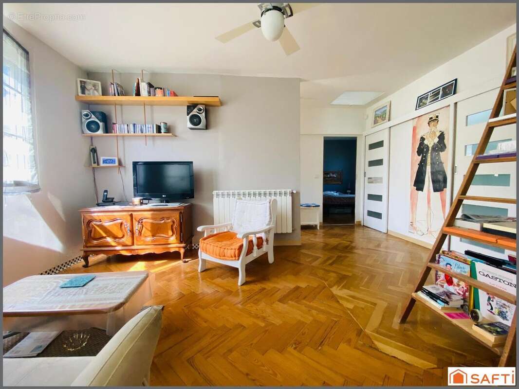 Photo 2 - Maison à CENON