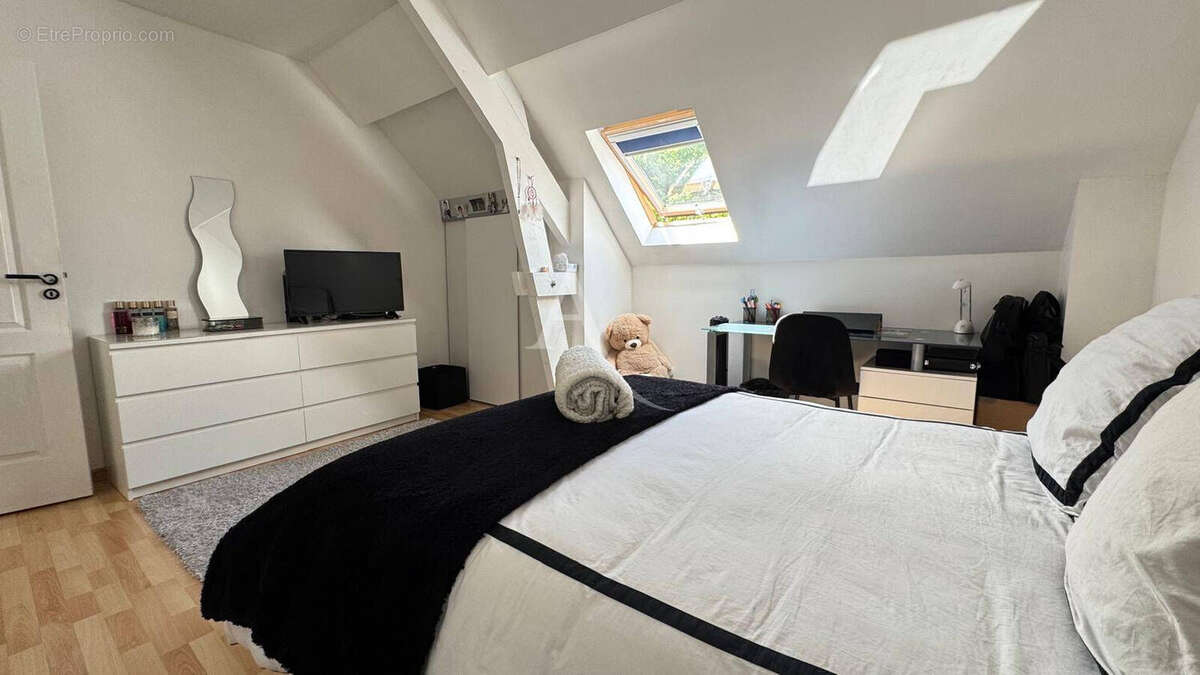 Maison à OZOIR-LA-FERRIERE