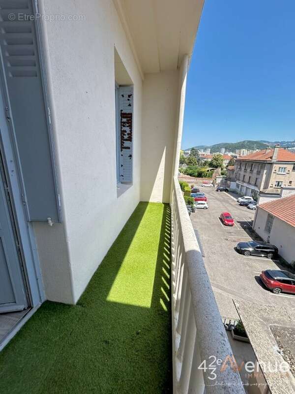 Appartement 590 m² à Saint-Etienne  - photo 6