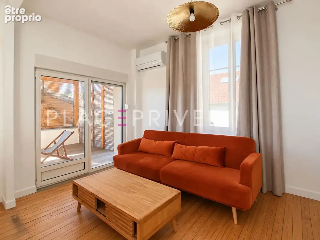 Maison avec jardin et stationnement - photo 10