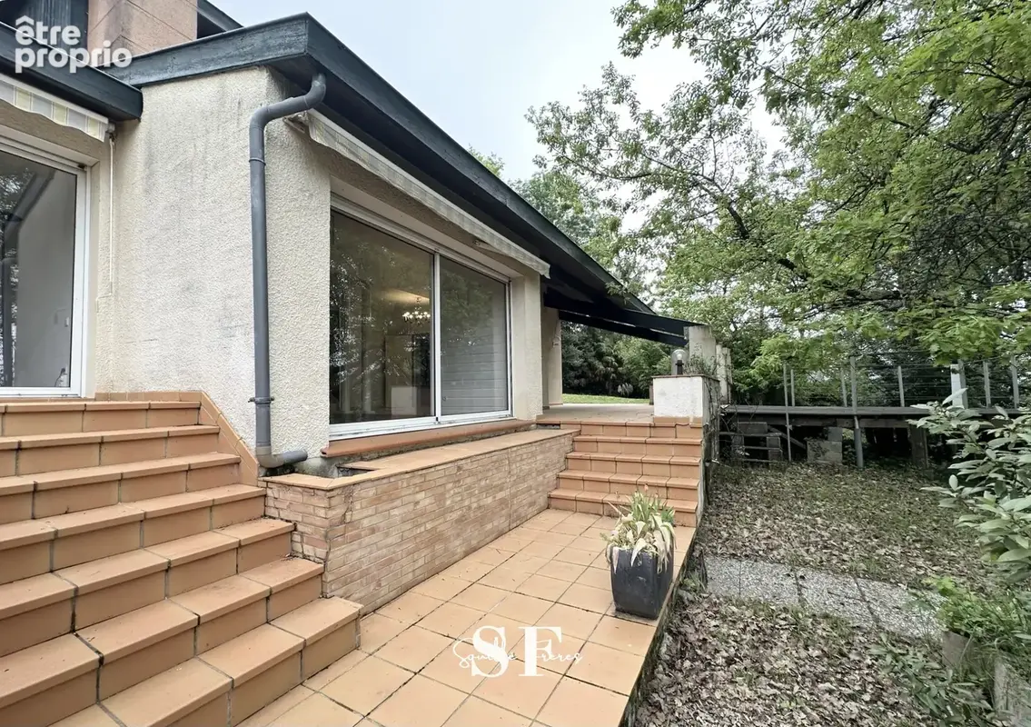 Agen - maison de 140m2 + garage de 27m2  avec terrain - photo 6