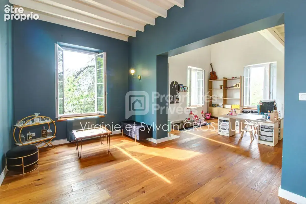 Maison de Maitre 302 m2 + garages sur belle parcelle - photo 11